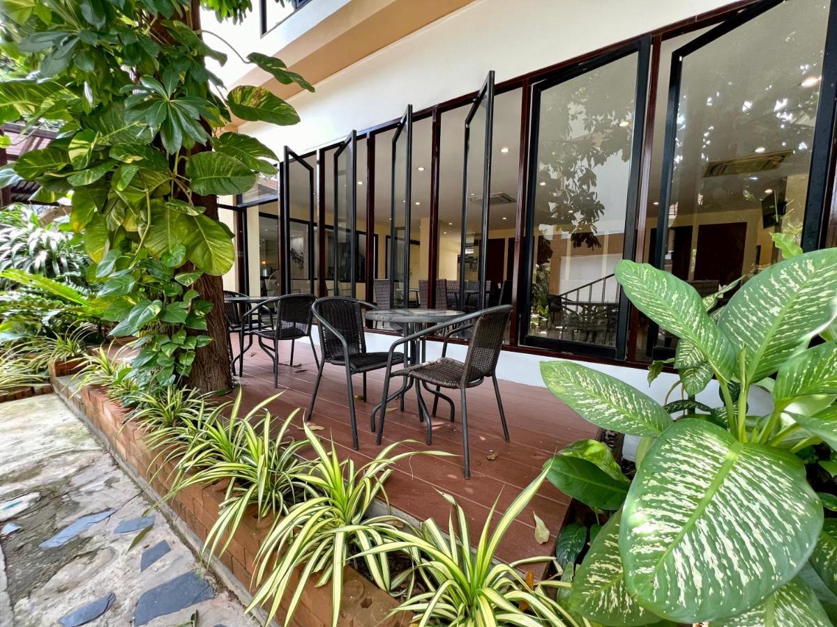 Hotel La Villa Khon Kaen Extérieur photo