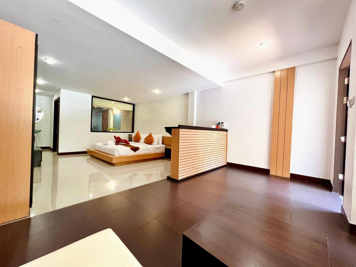 Hotel La Villa Khon Kaen Extérieur photo