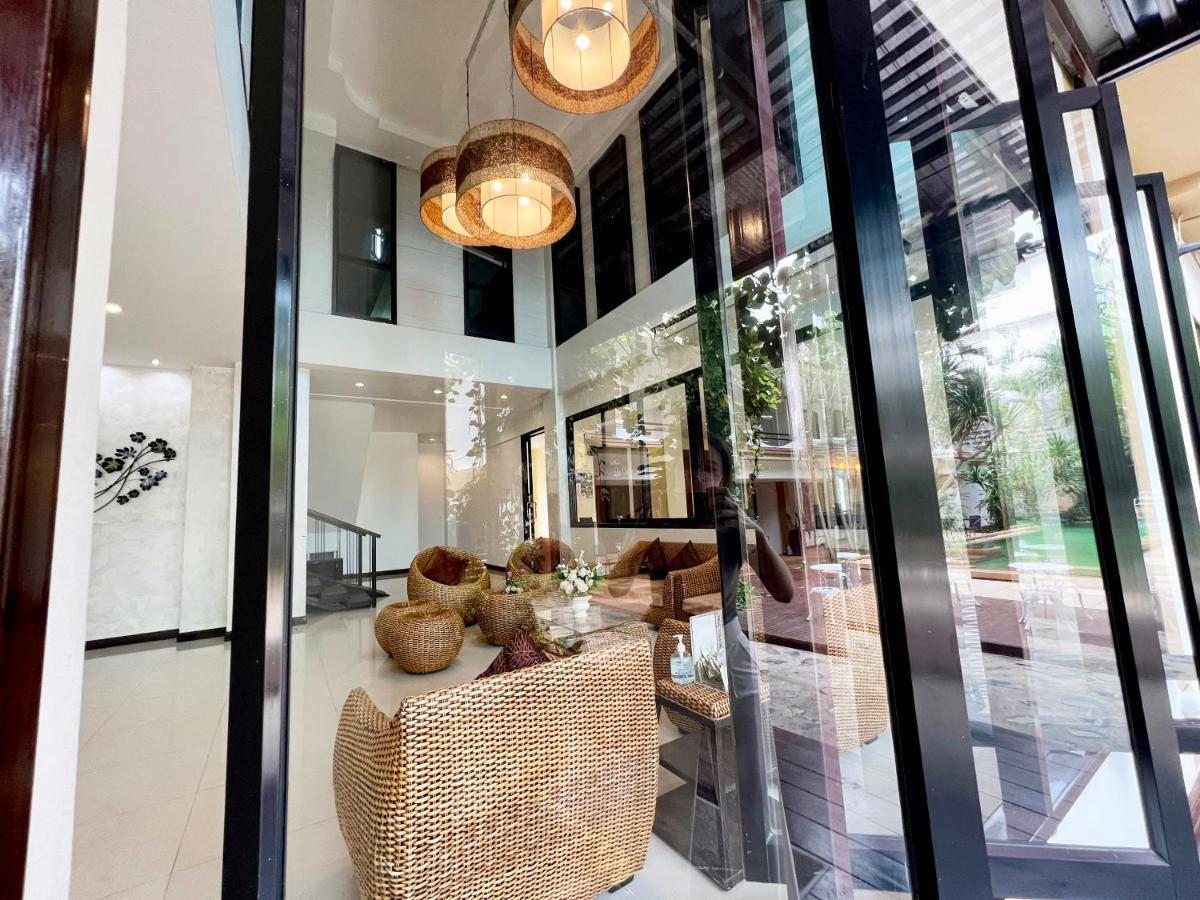 Hotel La Villa Khon Kaen Extérieur photo