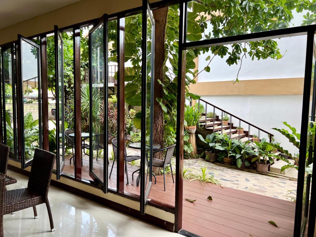 Hotel La Villa Khon Kaen Extérieur photo