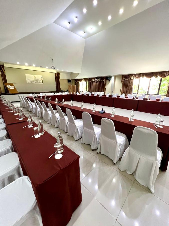 Hotel La Villa Khon Kaen Extérieur photo