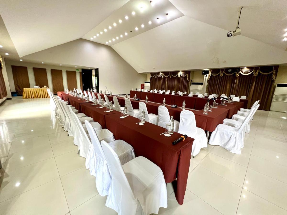Hotel La Villa Khon Kaen Extérieur photo