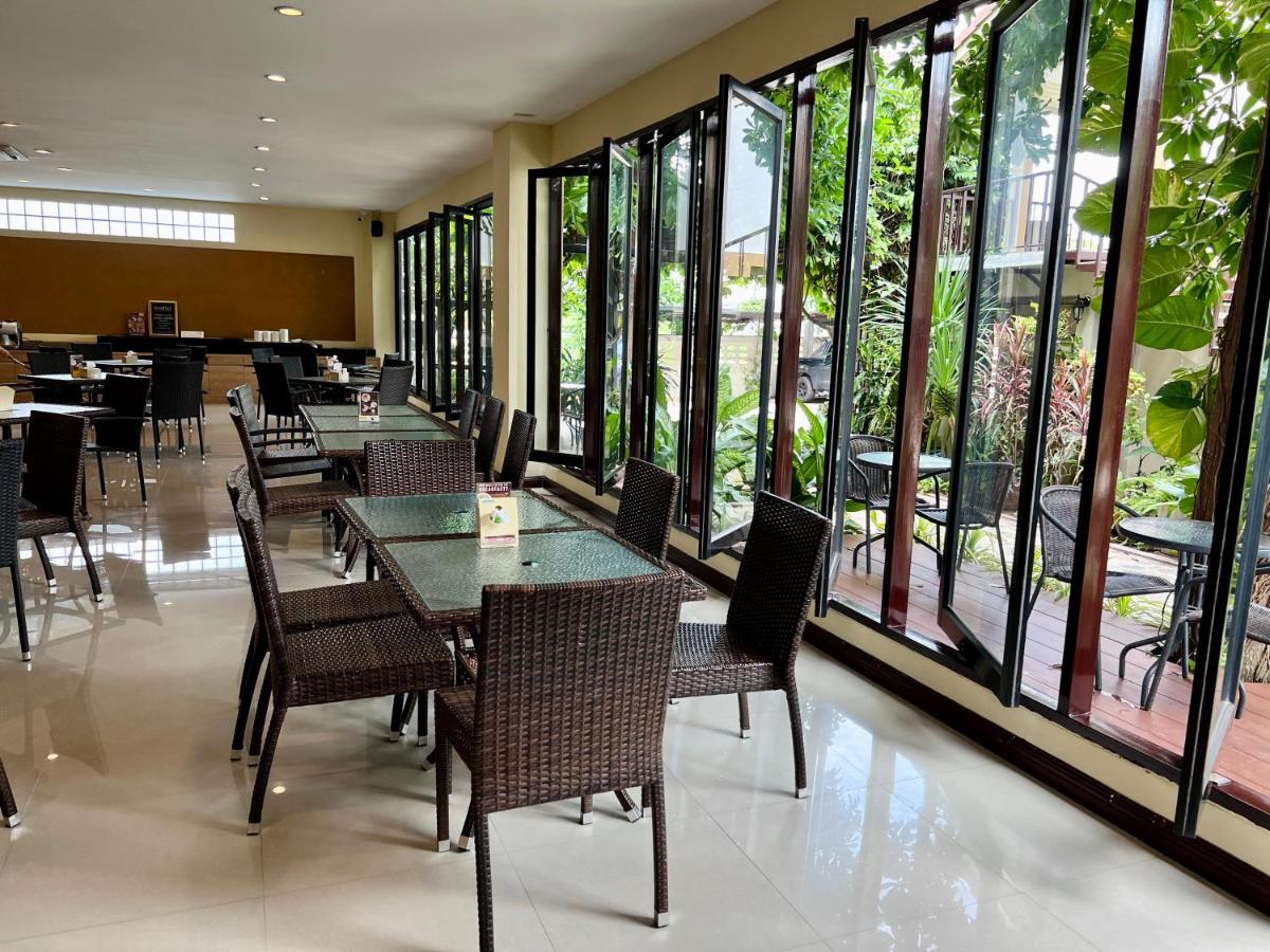 Hotel La Villa Khon Kaen Extérieur photo