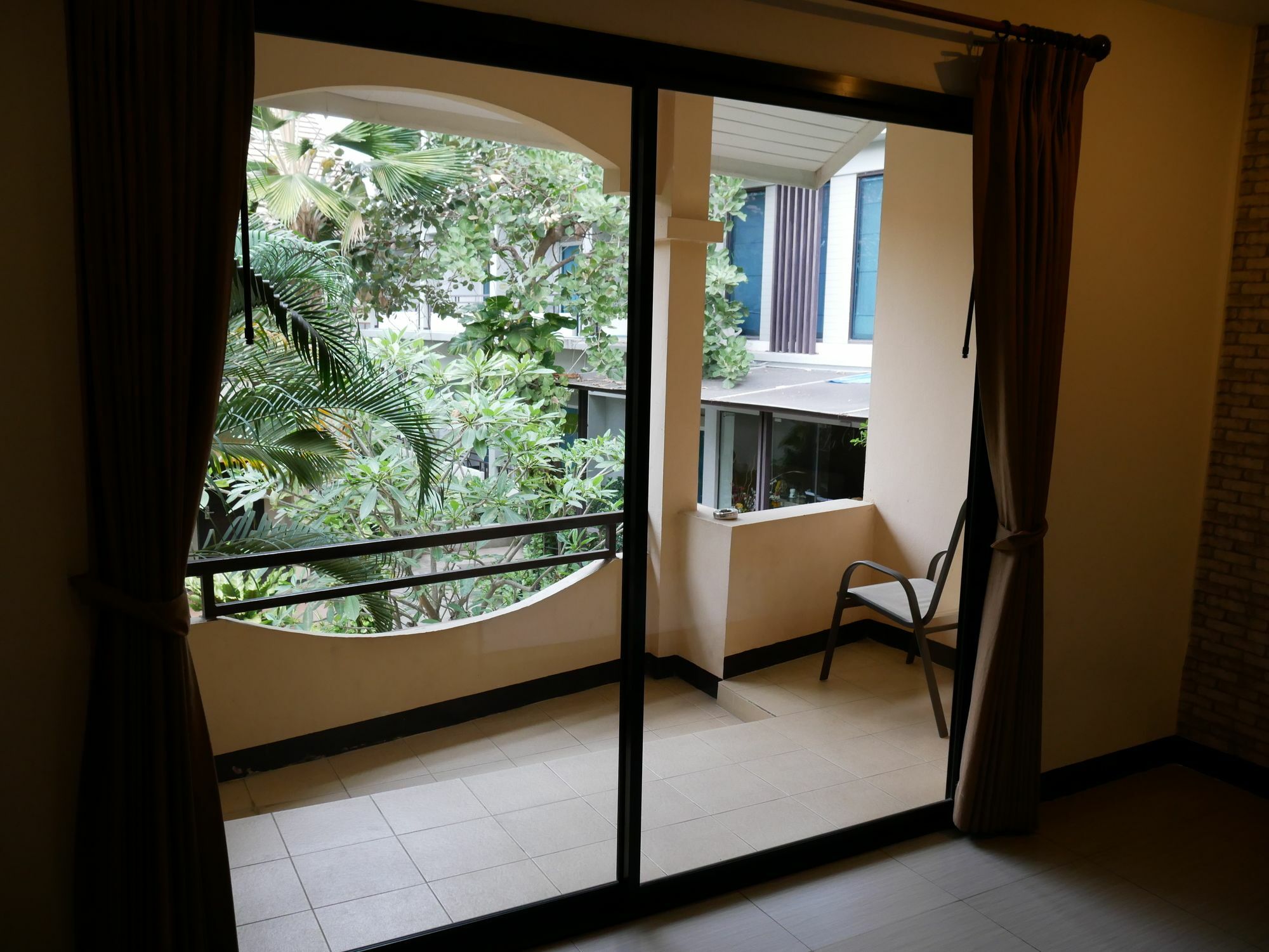 Hotel La Villa Khon Kaen Extérieur photo