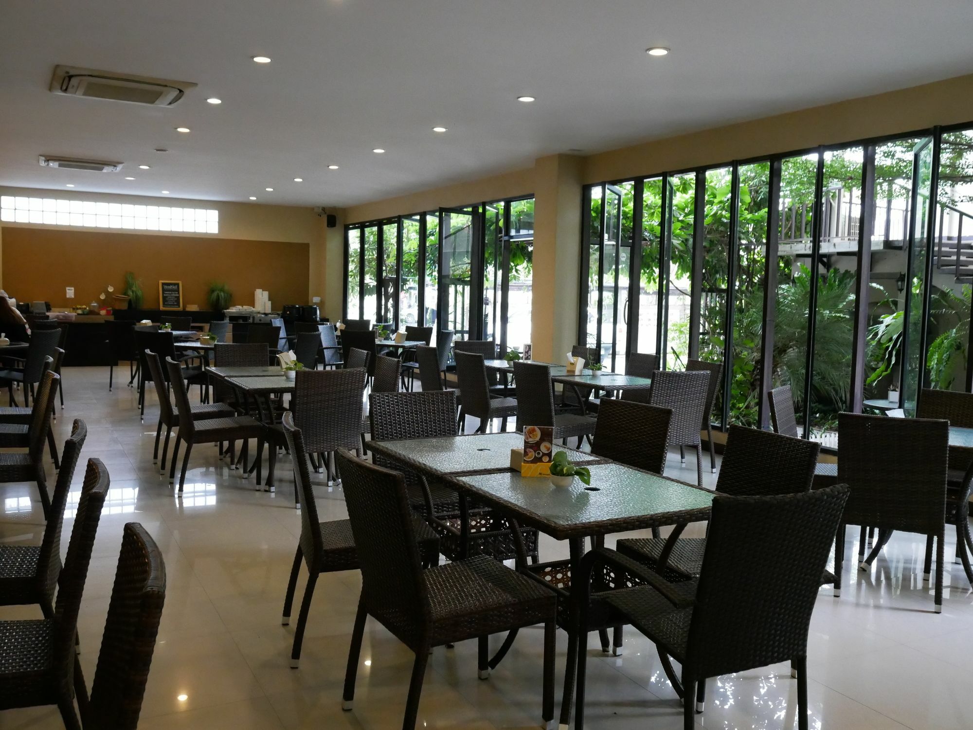 Hotel La Villa Khon Kaen Extérieur photo